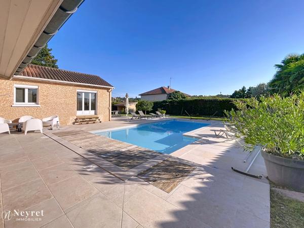 RARE - CHARLY - Maison familiale 5 Chambres de 175 m² avec piscine et pool house – secteur résidentiel