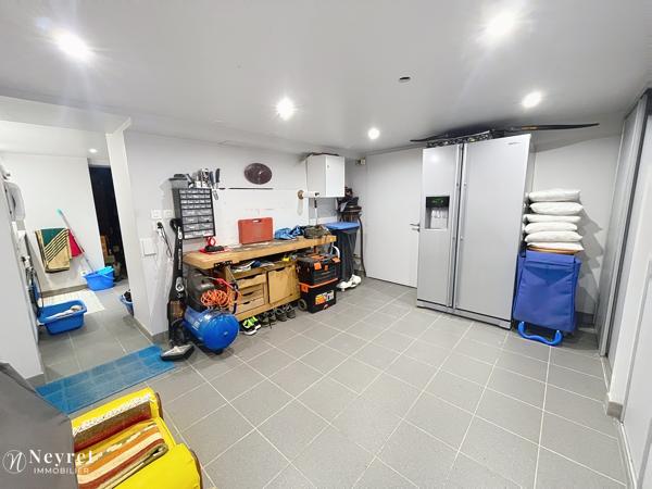RARE - CHARLY - Maison familiale 5 Chambres de 175 m² avec piscine et pool house – secteur résidentiel