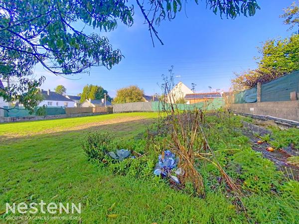 QUIMPERLE - Terrain à bâtir de 553m² proche ville et écoles, libre de constructeur