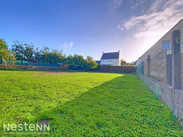 QUIMPERLE - Terrain à bâtir de 553m² proche ville et écoles, libre de constructeur