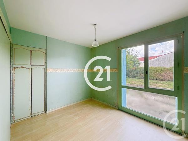 Maison à vendre  5 pièces - 82 m2 CHERVES RICHEMONT - 16