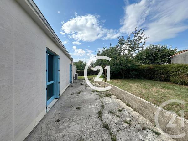 Maison à vendre  5 pièces - 82 m2 CHERVES RICHEMONT - 16