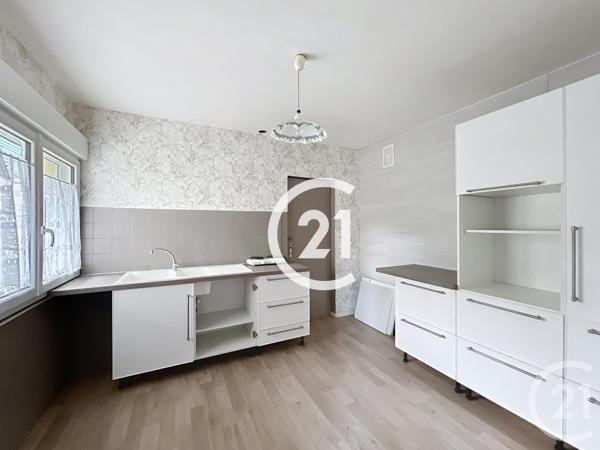 Maison à vendre  5 pièces - 82 m2 CHERVES RICHEMONT - 16