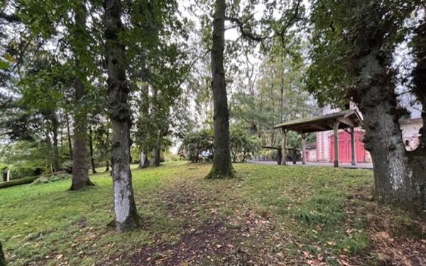 EXCLUSIVITE GRANDE BATISSE A RENOVER , Landerneau