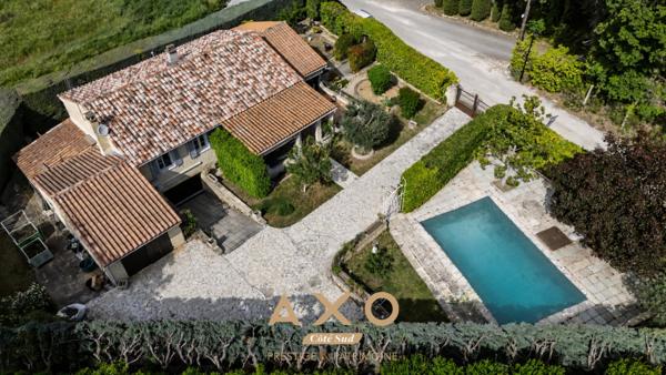 Maison Provençale au Pied du Luberon