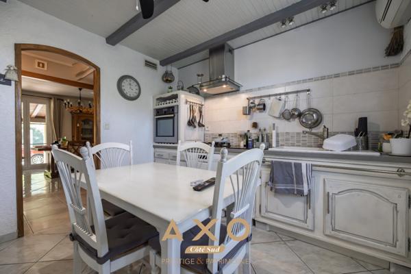 Maison Provençale au Pied du Luberon