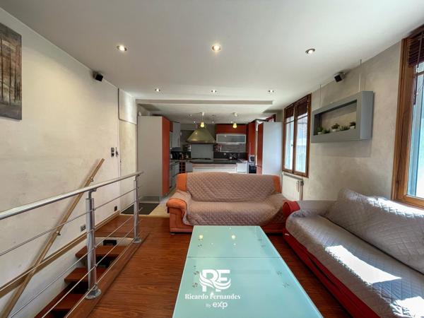 T3 atypique sur 2 niveaux avec espace indépendant – 83 m² Annecy