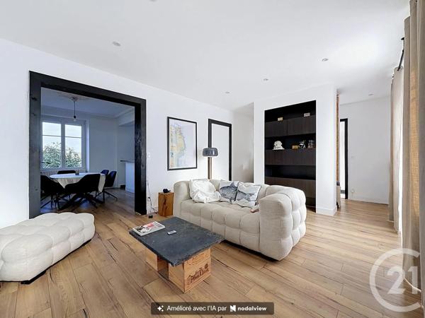 Maison à vendre  5 pièces - 125,72 m 2   LOUVERNE  - 53