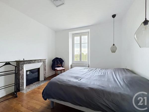 Maison à vendre  5 pièces - 125,72 m 2   LOUVERNE  - 53