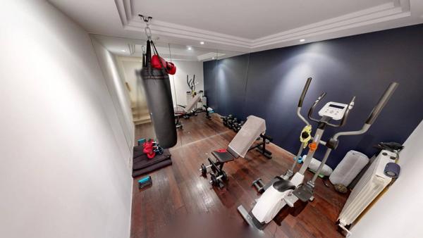 EXCEPTIONNELLE PROPRIETE LUXUEUSE ET DE CARACTERE