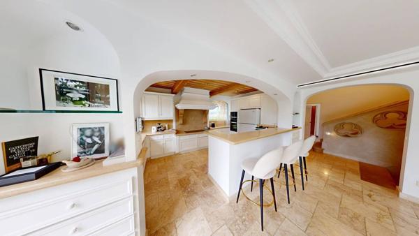 EXCEPTIONNELLE PROPRIETE LUXUEUSE ET DE CARACTERE