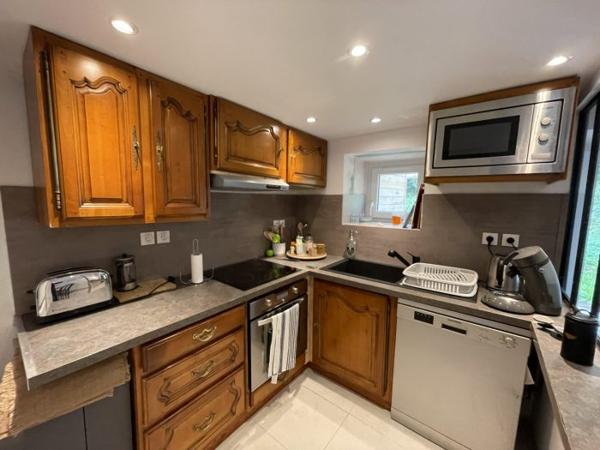 Maison mitoyenne 1 côté Plouigneau 72 m²