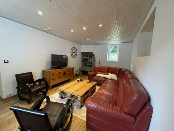 Maison mitoyenne 1 côté Plouigneau 72 m²