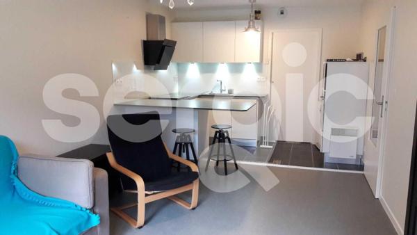 Location 2 Pieces 44 59800 Lille 07 0439 01 0002