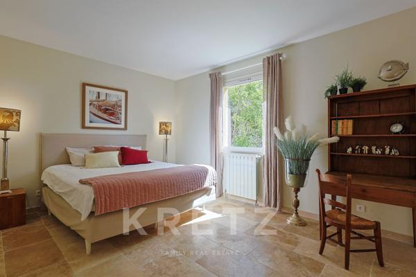 Exclusivité. Propriété d’exception de 235 m2, vue panoramique, aux portesd’Aix-en-Provence