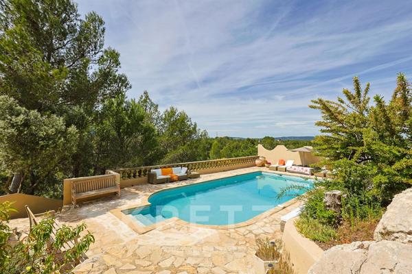 Exclusivité. Propriété d’exception de 235 m2, vue panoramique, aux portesd’Aix-en-Provence