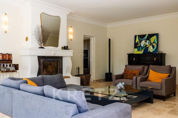 Exclusivité. Propriété d’exception de 235 m2, vue panoramique, aux portesd’Aix-en-Provence