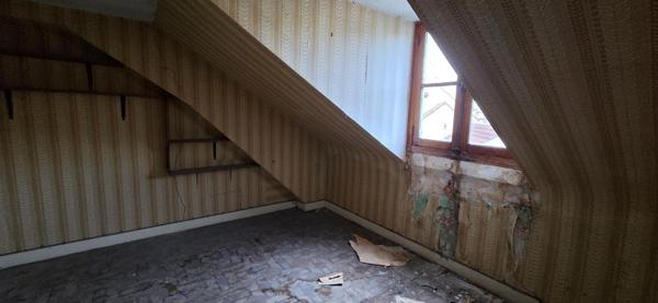 Appartement à rénover - idéalement situé