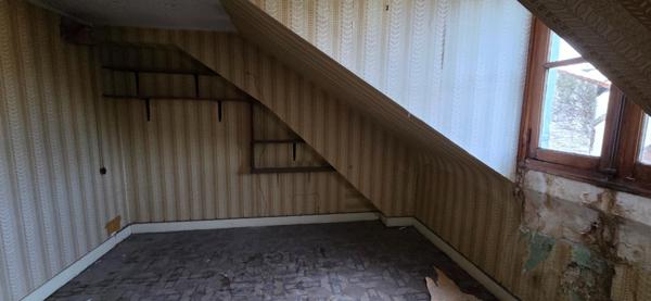 Appartement à rénover - idéalement situé