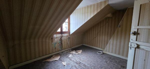 Appartement à rénover - idéalement situé