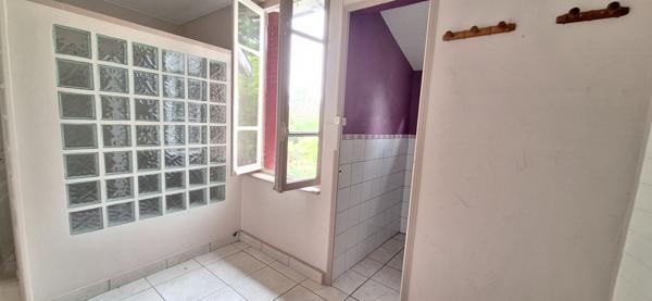 Charmante Maison des années 30 à Vendre à Bourg-en-Bresse - 3 pièces avec jardin !