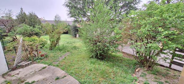 Charmante Maison des années 30 à Vendre à Bourg-en-Bresse - 3 pièces avec jardin !