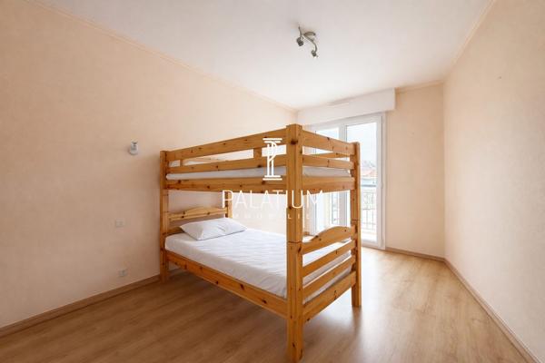Spacieux appartement traversant trois pièces
