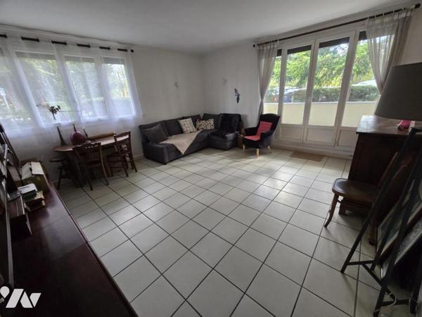 PROCHE DE LA GARE RER C D'ATHIS MONS