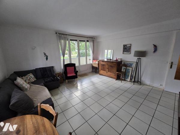 PROCHE DE LA GARE RER C D'ATHIS MONS