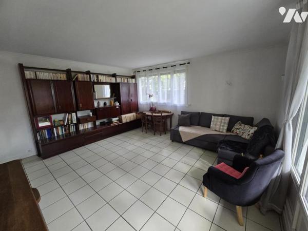 PROCHE DE LA GARE RER C D'ATHIS MONS