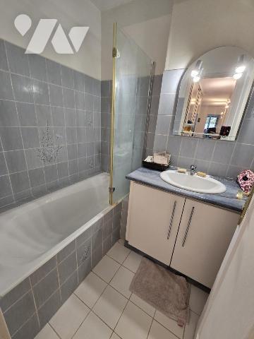 PROCHE DE LA GARE RER C D'ATHIS MONS