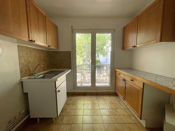 Appartement Chaville 2 pièce(s) 53.09 m2 Loyer 1 180 €/mois charges comprises **  - Référence  729-C