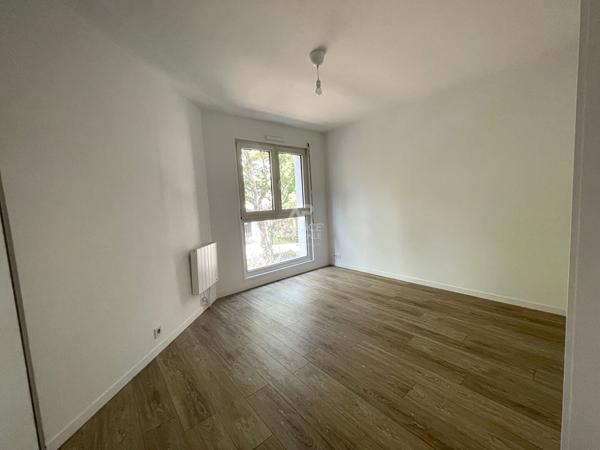 Appartement Chaville 2 pièce(s) 53.09 m2 Loyer 1 180 €/mois charges comprises **  - Référence  729-C