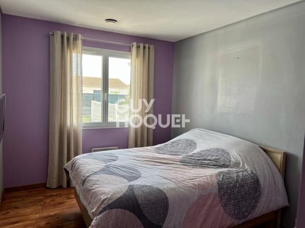10 min Nord-Est - Villa plain pied 3 chambres, piscine sur terrain 600 m²