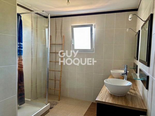 10 min Nord-Est - Villa plain pied 3 chambres, piscine sur terrain 600 m²