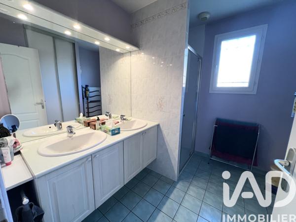Maison à vendre 4 pièces 121 m² Vic-sur-Cère
