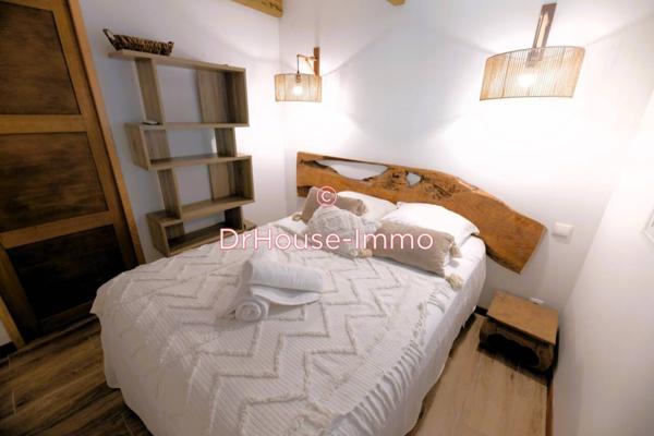 Immeuble à vendre 10 pièces de 180 m²