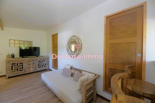Immeuble à vendre 10 pièces de 180 m²