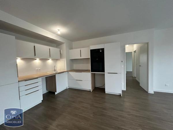 Appartement à louer 4 pièces 83.66m² Quetigny (21800)