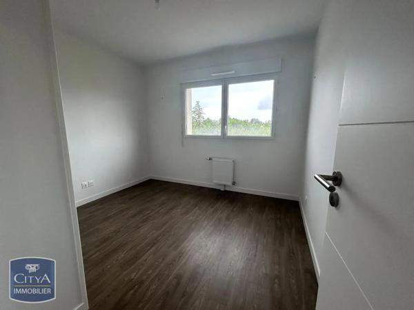 Appartement à louer 4 pièces 83.66m² Quetigny (21800)