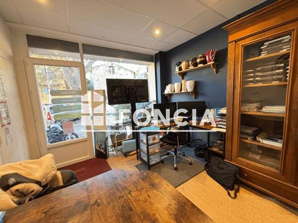 À vendre Local commercial 30 m² - Toulon 83100