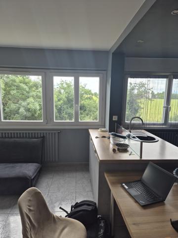 Appartement
         4 pièces
        - 80 m² 195 000 € *