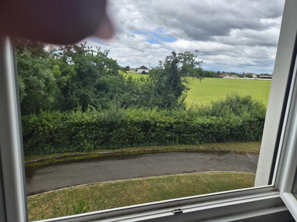 Appartement
         4 pièces
        - 80 m² 195 000 € *