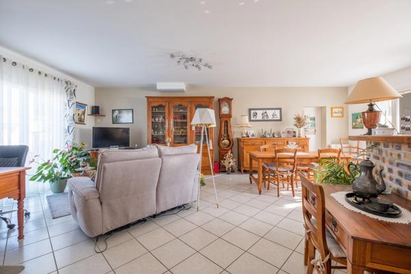 Maison à vendre 4 pièces LA JARRIE (17)
