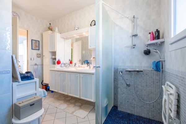 Maison à vendre 4 pièces LA JARRIE (17)