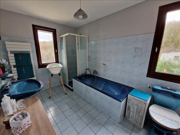 Maison à vendre |  Saint-Jean-Mirabel |  5 pièces | 149 m²