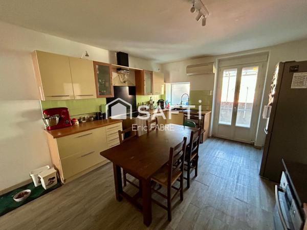 Maison 162 m2 4 chambres, Comble aménageable, Sous-sol, panneau solaire sur un terrain de 283 m2