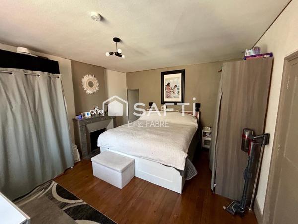 Maison 162 m2 4 chambres, Comble aménageable, Sous-sol, panneau solaire sur un terrain de 283 m2