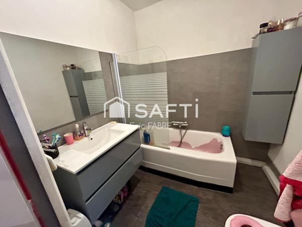 Maison 162 m2 4 chambres, Comble aménageable, Sous-sol, panneau solaire sur un terrain de 283 m2