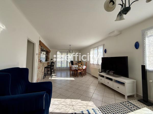 Maison
         5 pièces
        - 130 m² Exclusivité 235 000 € *